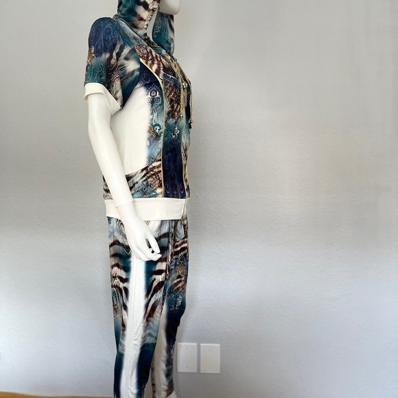 SALE💥NWT WOMEN TRACKSUIT SHORT SLEEVES STRETCH HOODED JACKET/PANTS ANIMAL PRINT - Picture 11 of 13